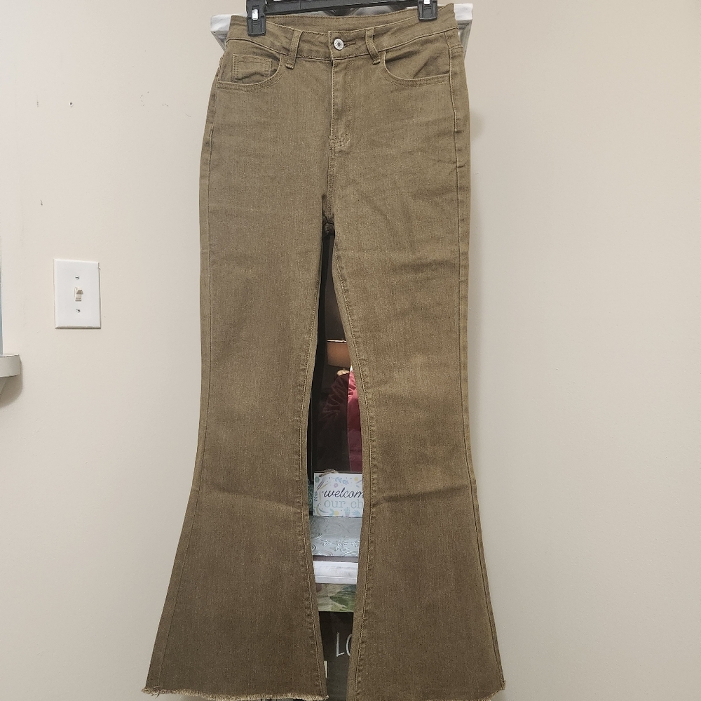 Khaki jeans